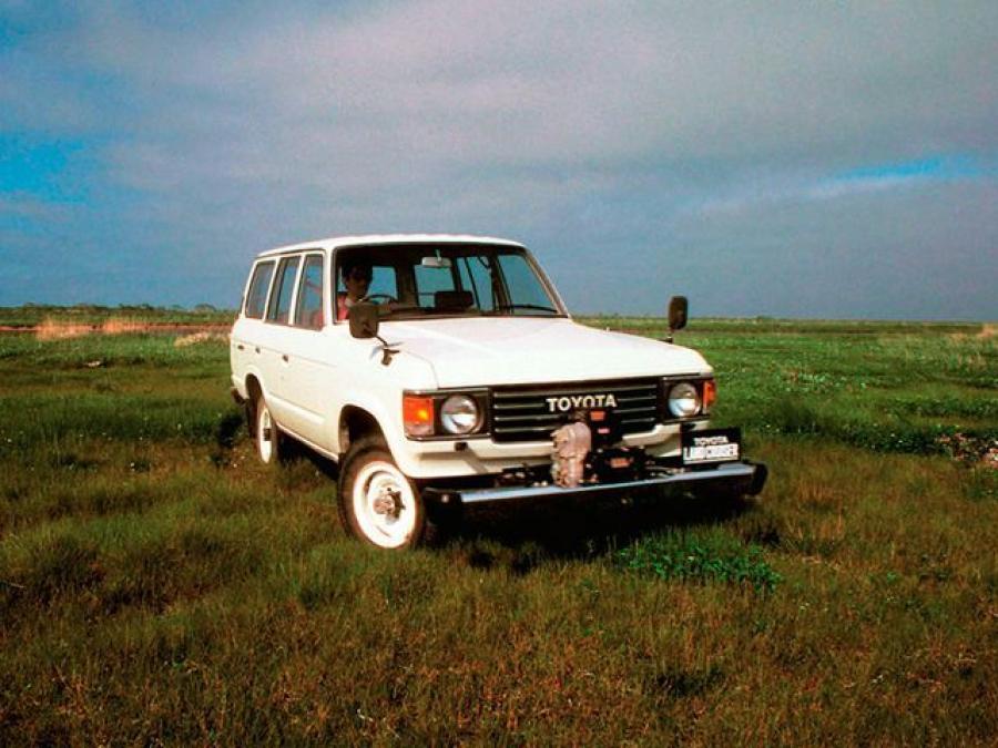  Toyota Land Cruiser 60 STD 1980 года  (фото 3 из 3)